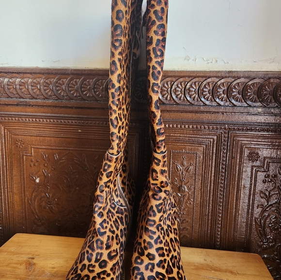 NWOT $329 BILL BLASS Women's Brown Calf Hair Leopard Knee High Boots Size 8.5M - Picture 4 of 10